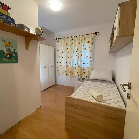 Apartment In Near Zvizda